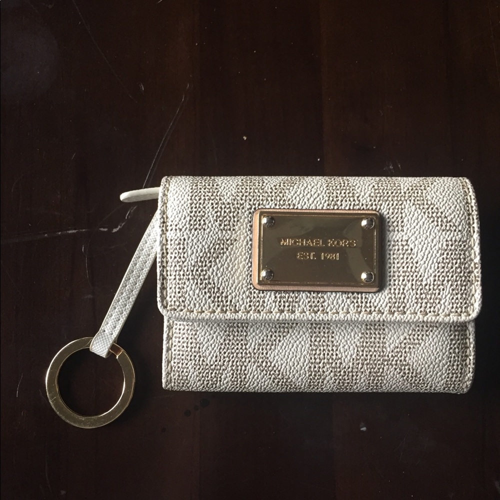 Michael Kors wallet 💵💵👛